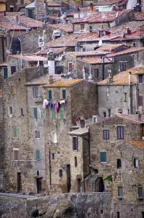 Framed Print : The Medieval Fortress Town of Pitigliano Framed Print : The Medieval Fortress Town of Pitigliano