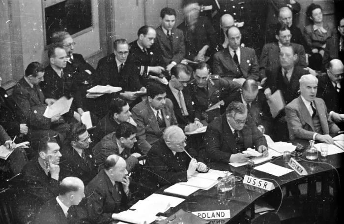 Framed Print : UN Meeting Framed Print : UN Meeting