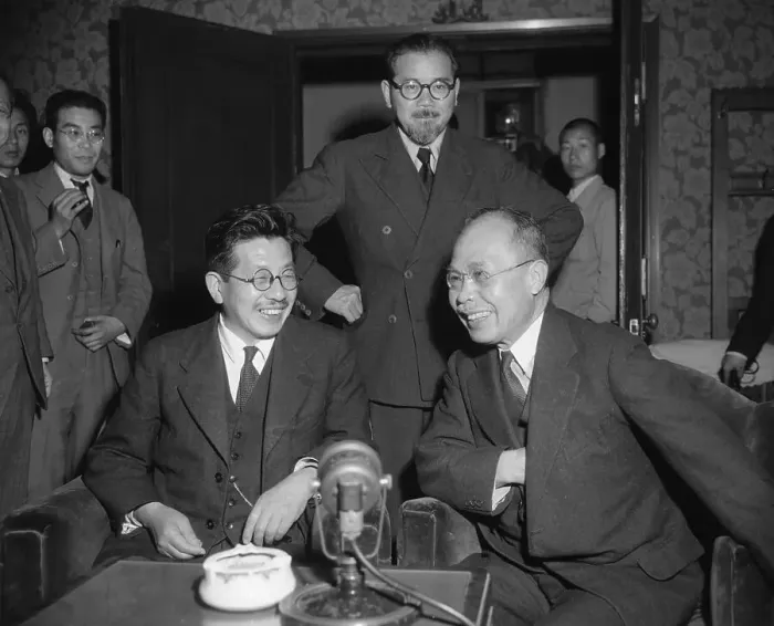 Framed Print : Meeting of Japan's Leaders in 1946