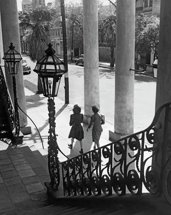 Framed Print : Meeting Street, Charleston, South Carolina Framed Print : Meeting Street, Charleston, South Carolina