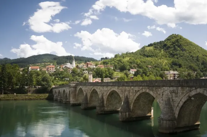 Framed Print : Mehmed PaAaa Sokolovic Bridge on the Drina River, ViAaegrad, Bosnia and Herzegovina Framed Print : Mehmed PaAaa Sokolovic Bridge on the Drina River, ViAaegrad, Bosnia and Herzegovina