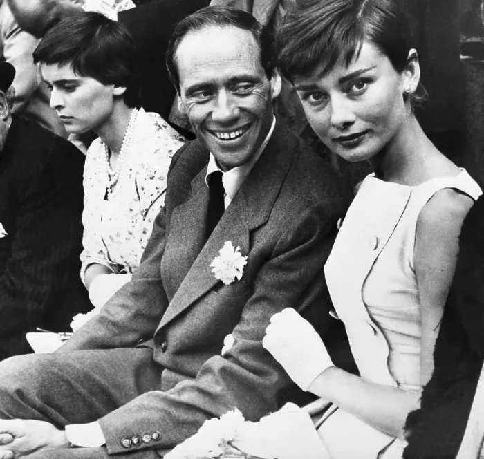Framed Print : Mel Ferrer and Audrey Hepburn at Bullfight Framed Print : Mel Ferrer and Audrey Hepburn at Bullfight