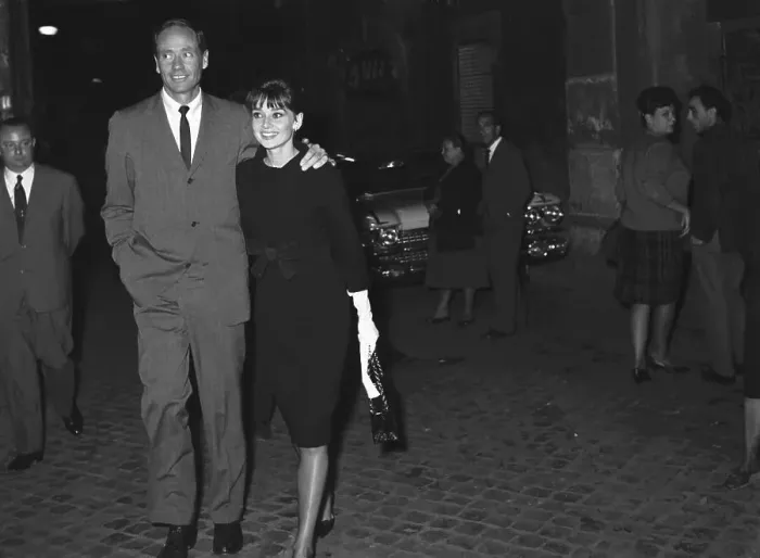 Framed Print : Mel Ferrer and Audrey Hepburn in Rome