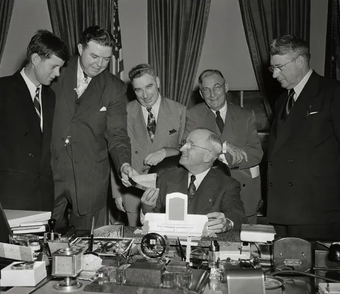 Framed Print : Memorial Committiee Visiting President Truman Framed Print : Memorial Committiee Visiting President Truman