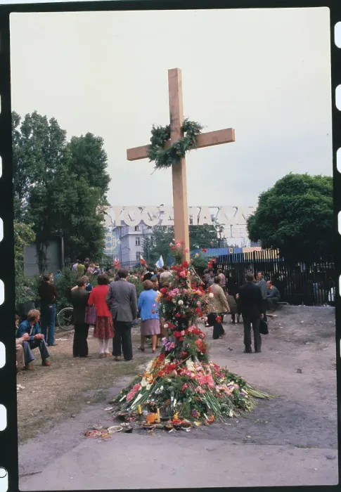 Framed Print : Memorial Cross Erected by Striking Workers Framed Print : Memorial Cross Erected by Striking Workers