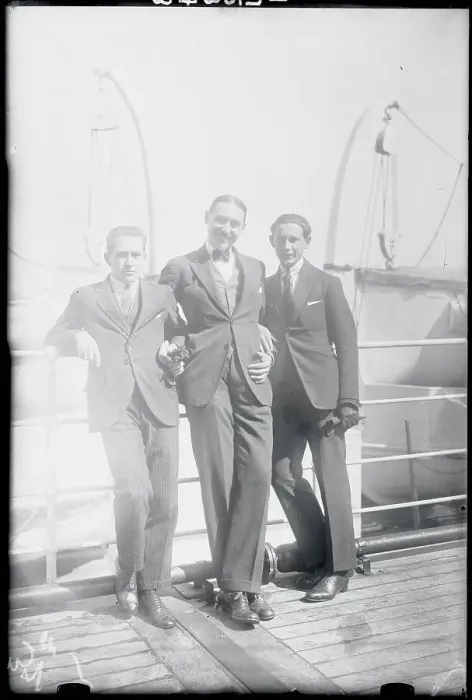 Framed Print : Three Men on a Boat Framed Print : Three Men on a Boat