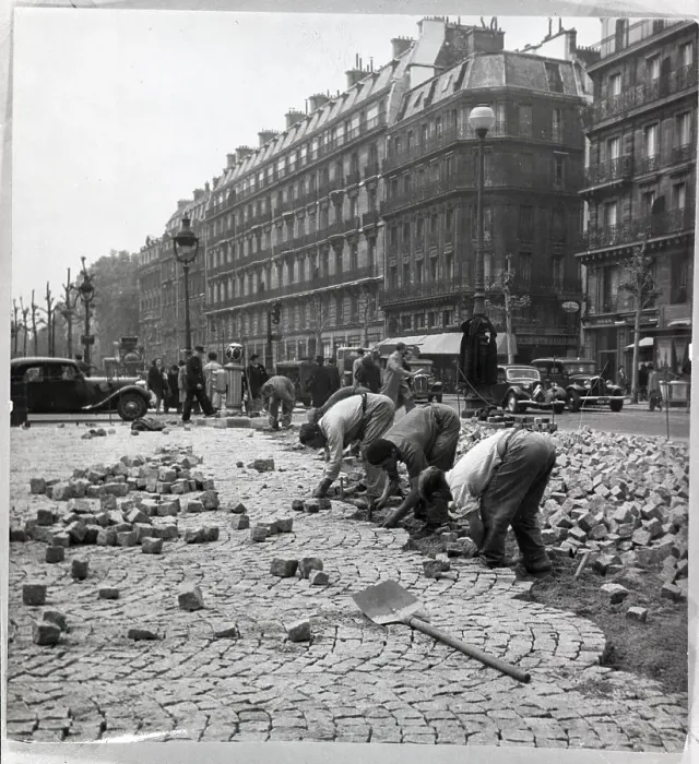 Framed Print : Men Paving Paris Street