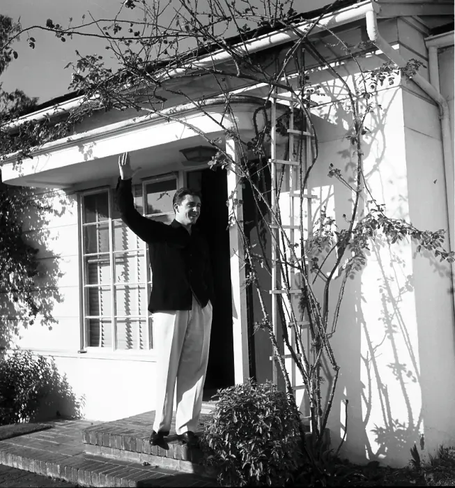 Framed Print : Merv Griffin At His House Framed Print : Merv Griffin At His House