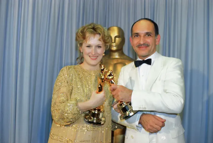 Framed Print : Meryl Streep and Ben Kingsley with Oscars Framed Print : Meryl Streep and Ben Kingsley with Oscars