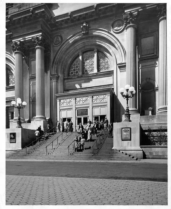 Framed Print : The Metropolitan Museum of Art In New York City, New York Framed Print : The Metropolitan Museum of Art In New York City, New York