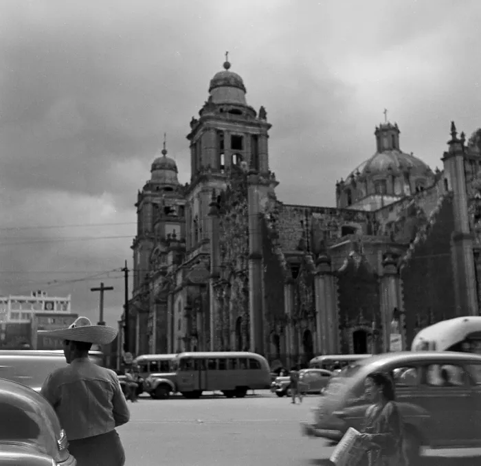 Framed Print : Mexico City Street Scenes Framed Print : Mexico City Street Scenes