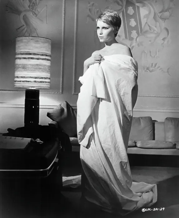 Framed Print : Mia Farrow In A Dandy In Aspic Framed Print : Mia Farrow In A Dandy In Aspic