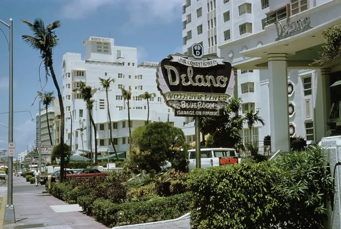 Framed Print : Miami Beach Framed Print : Miami Beach