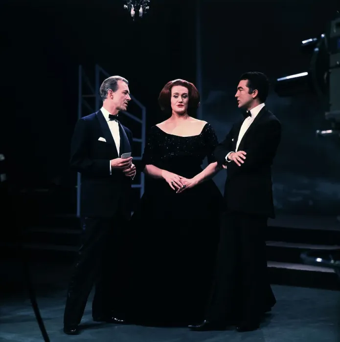Framed Print : Michael Denison with Richard Bonynge and Joan Sutherland Framed Print : Michael Denison with Richard Bonynge and Joan Sutherland