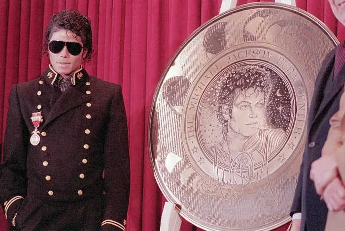 Framed Print : Michael Jackson at Burn Ward Naming