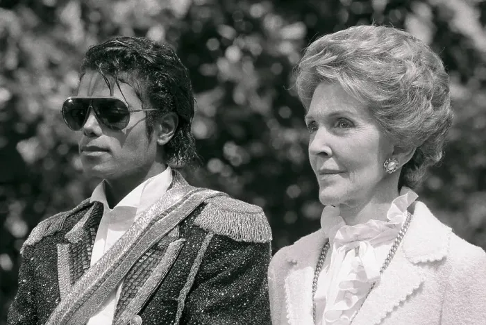 Framed Print : Michael Jackson, Nancy Reagan at Ceremony