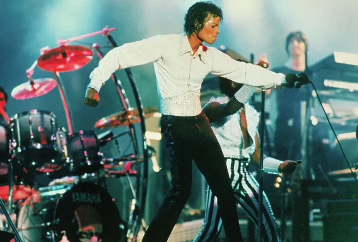 Framed Print : Michael Jackson Performing Framed Print : Michael Jackson Performing