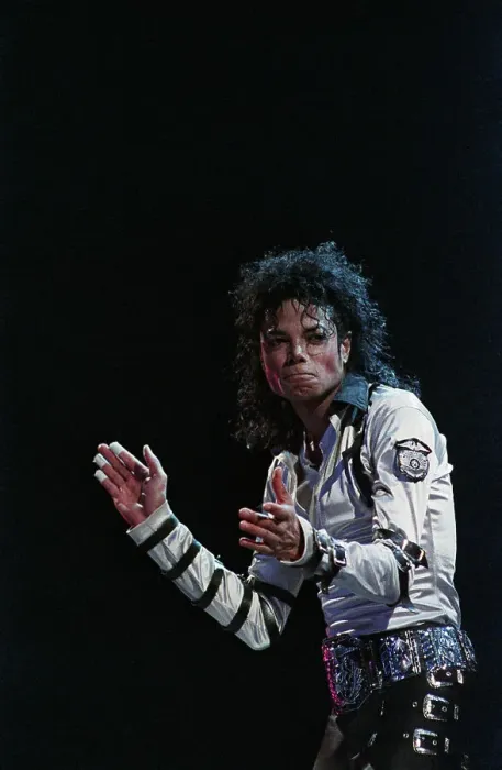 Framed Print : Michael Jackson Performing on Stage Framed Print : Michael Jackson Performing on Stage