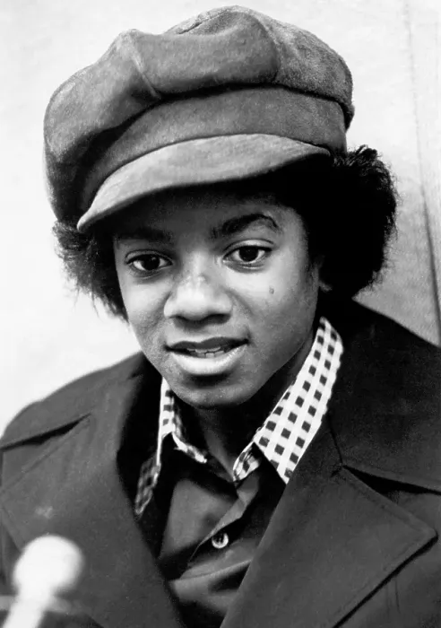 Framed Print : Michael Jackson Portrait With A Hat Framed Print : Michael Jackson Portrait With A Hat