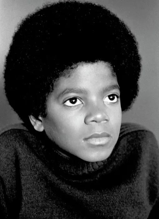 Framed Print : Michael Jackson Portrait Session At Home Framed Print : Michael Jackson Portrait Session At Home