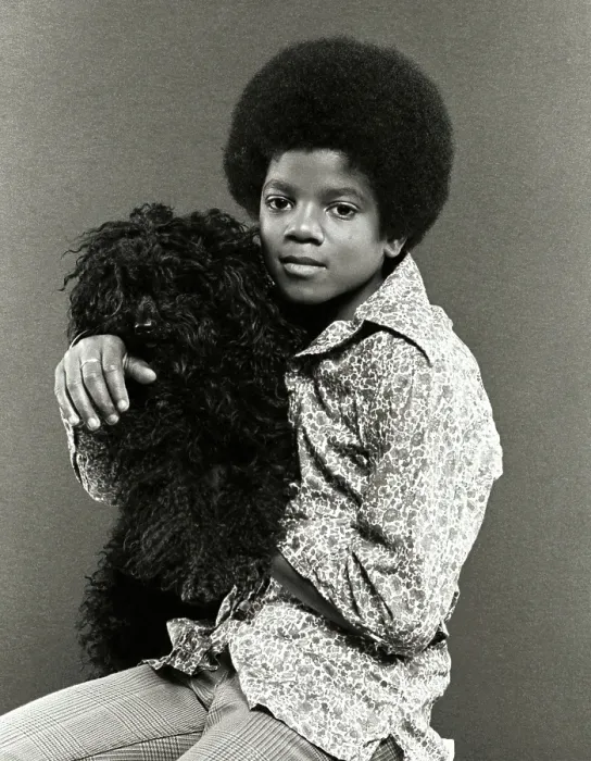 Framed Print : Michael Jackson Portrait Session At Home