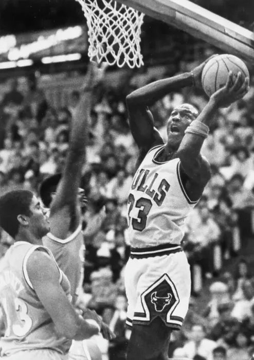 Framed Print : Michael Jordan Shoots Basketball In Preseason Game Framed Print : Michael Jordan Shoots Basketball In Preseason Game