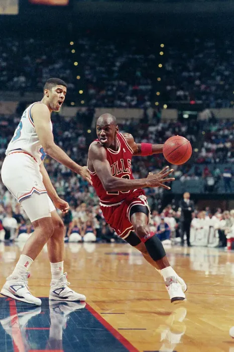 Framed Print : Michael Jordan Speeding Past Brian Daugherty Framed Print : Michael Jordan Speeding Past Brian Daugherty