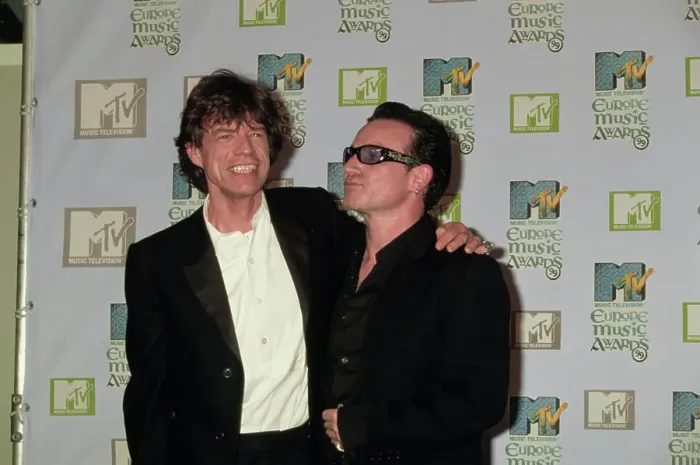 Framed Print : Mick Jagger And Bono Attend 1999 MTV EMA Framed Print : Mick Jagger And Bono Attend 1999 MTV EMA