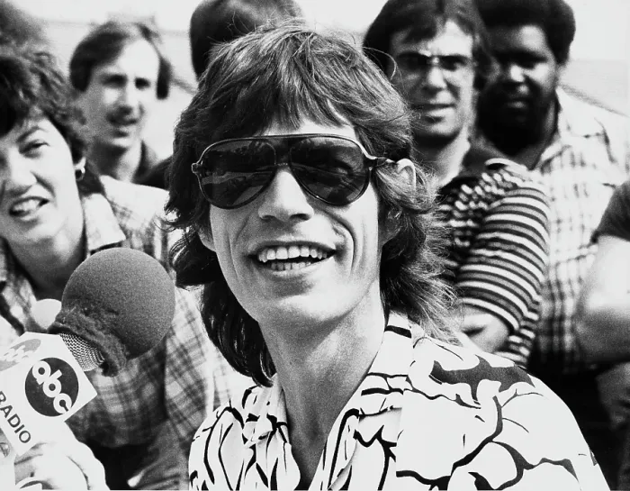 Framed Print : Mick Jagger At JFK Stadium Framed Print : Mick Jagger At JFK Stadium
