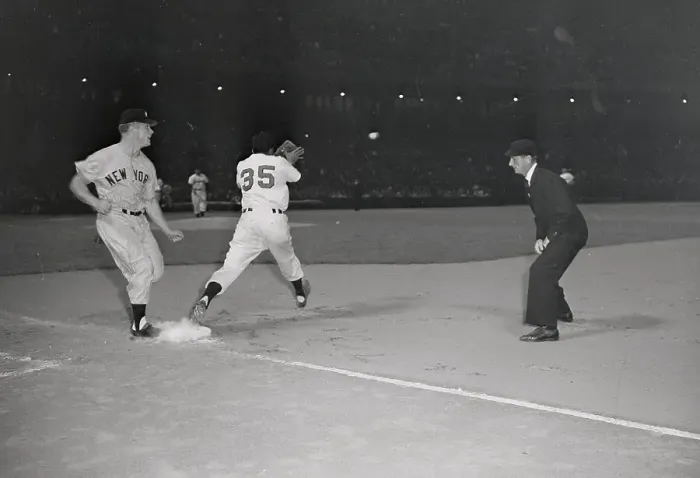 Framed Print : Mickey Mantle in Action at Cleveland Framed Print : Mickey Mantle in Action at Cleveland