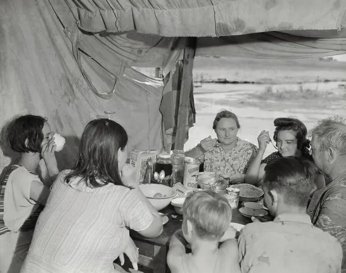 Framed Print : Migrant Families Eating a Meal Framed Print : Migrant Families Eating a Meal