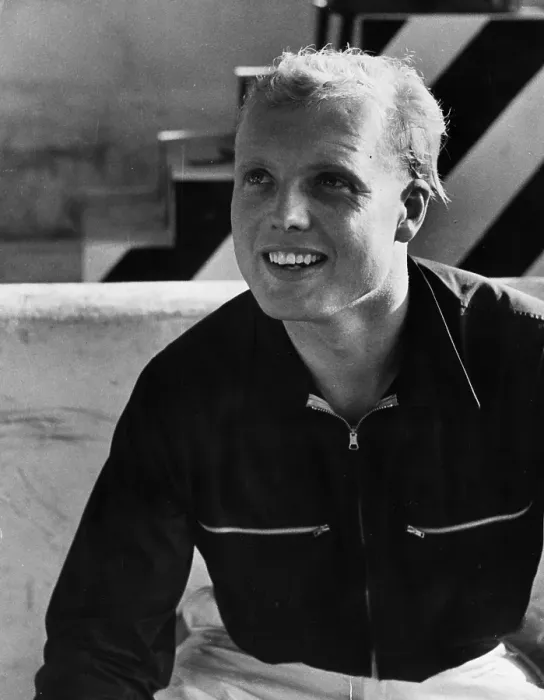 Framed Print : Mike Hawthorn