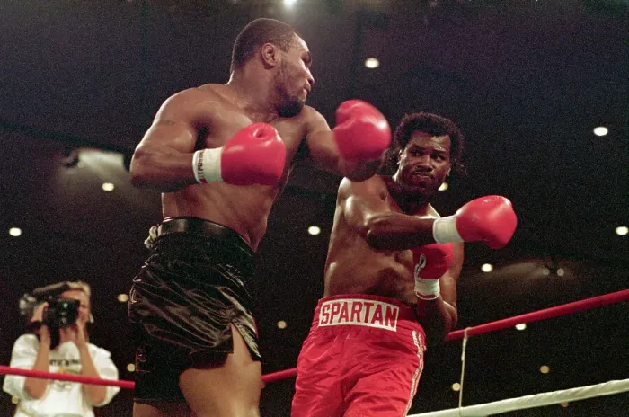 Framed Print : Mike Tyson and Tony Tucker Trade Punches Framed Print : Mike Tyson and Tony Tucker Trade Punches