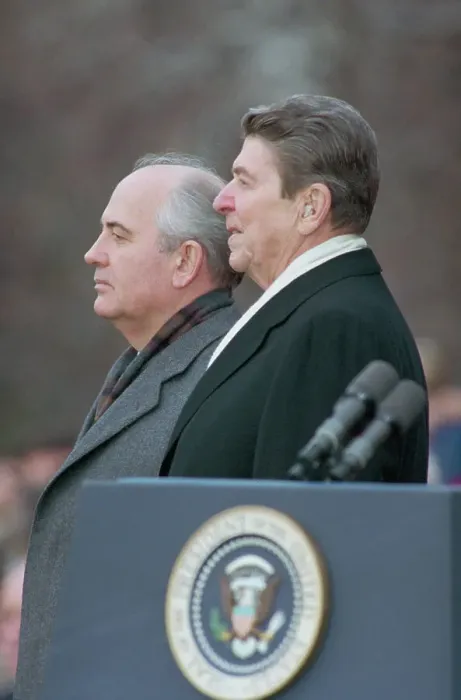 Framed Print : Mikhail Gorbachev and Ronald Reagan Framed Print : Mikhail Gorbachev and Ronald Reagan