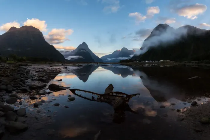 Framed Print : Milford Sound, Fiordland National Park