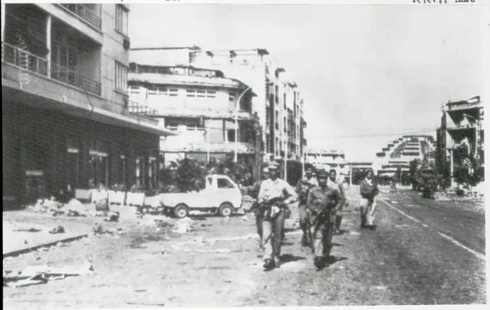 Framed Print : Military Entering Phnom Penh Framed Print : Military Entering Phnom Penh