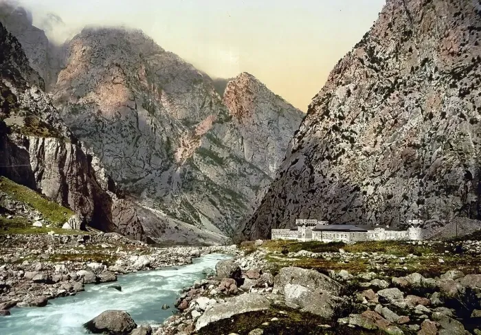 Framed Print : Military road. Fortress in the Dariel Gorge, Caucasus, Russia, c. 1890, Historic, digitally enhanced reproduction of a photochrome print of the period Framed Print : Military road. Fortress in the Dariel Gorge, Caucasus, Russia, c. 1890, Historic, digitally enhanced reproduction of a photochrome print of the period