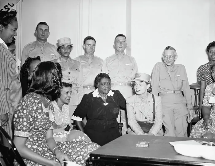 Framed Print : Military Woman Discussing Training Framed Print : Military Woman Discussing Training