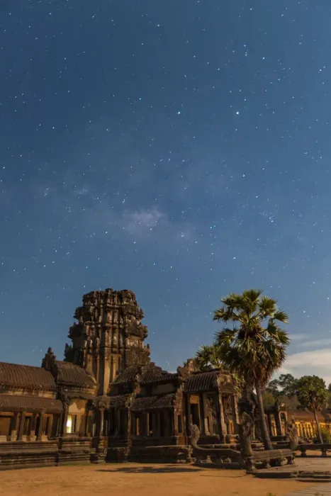 Framed Print : Milky Way over Angkor Wat Framed Print : Milky Way over Angkor Wat