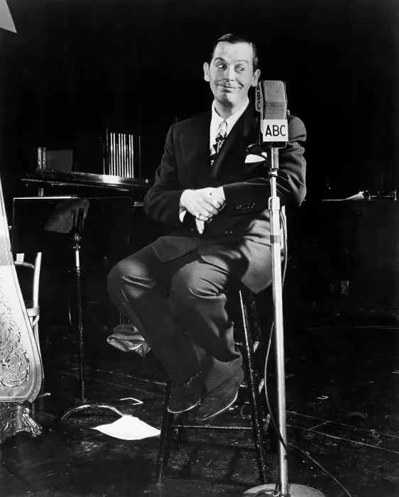 Framed Print : Milton Berle Seated On Stool Framed Print : Milton Berle Seated On Stool