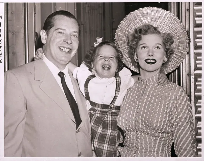 Framed Print : Milton Berle with Wife Joyce and Vicki Berle Framed Print : Milton Berle with Wife Joyce and Vicki Berle
