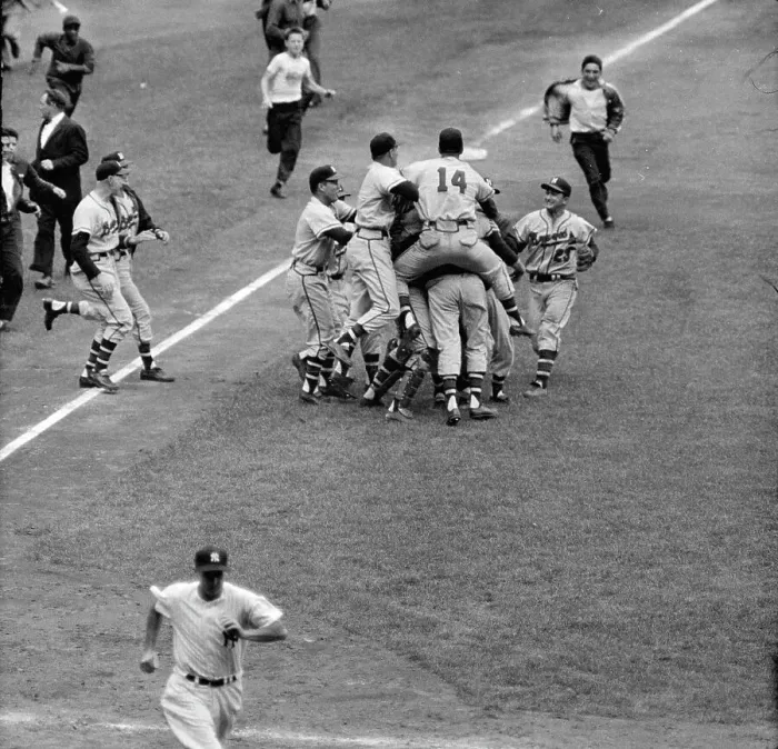 Framed Print : Milwaukee Braves Win World Series 1957 Framed Print : Milwaukee Braves Win World Series 1957