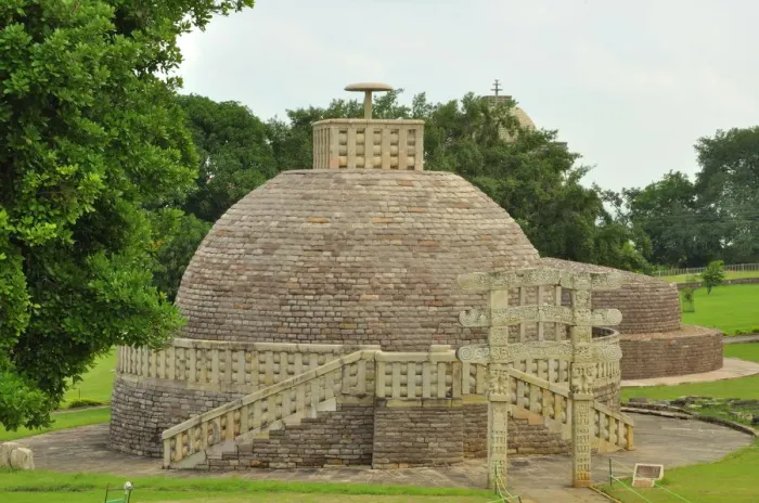 Framed Print : Minor Stupa Sanchi Framed Print : Minor Stupa Sanchi