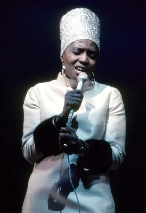 Framed Print : Miriam Makeba In Japan