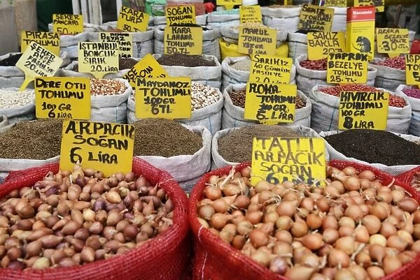 Misir Carsisi, Spice Bazaar or Egyptian Bazaar, Eminoenue, Eminonu, Istanbul, European side, Istanbul Province, Turkey, European side