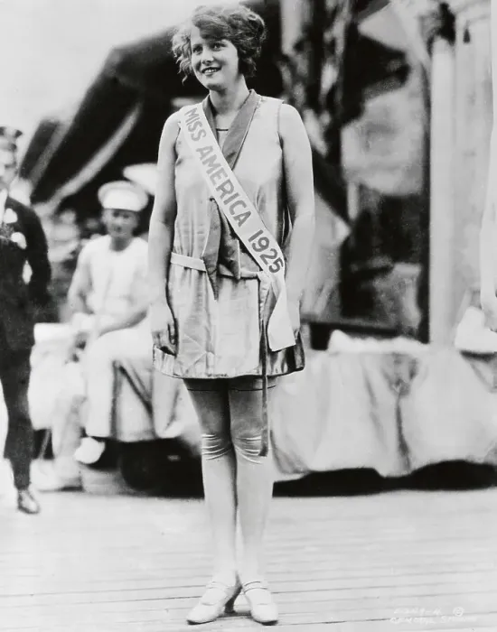 Framed Print : Miss America of 1925 Posing in Bathing Suit Framed Print : Miss America of 1925 Posing in Bathing Suit
