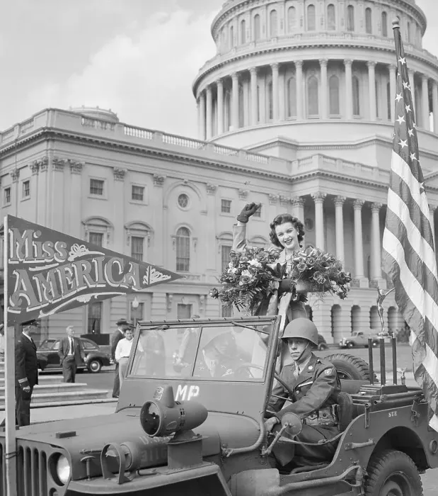 Framed Print : Miss America Winner Venus Ramey Visiting White House Framed Print : Miss America Winner Venus Ramey Visiting White House