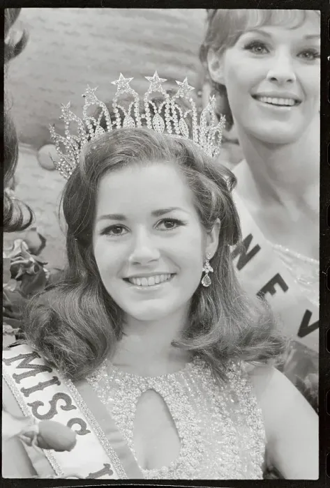 Framed Print : Miss USA Dorthy Anstett Framed Print : Miss USA Dorthy Anstett