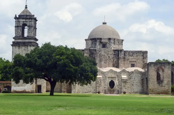 Framed Print : Mission San Jose Framed Print : Mission San Jose