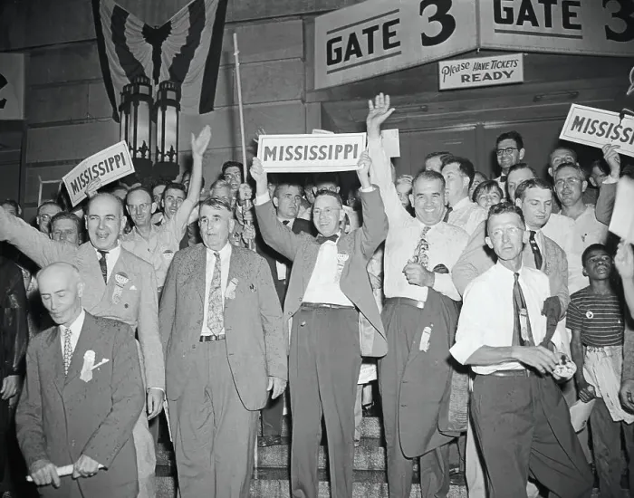 Framed Print : Mississippi Delegates Holding Up Their Sign Framed Print : Mississippi Delegates Holding Up Their Sign